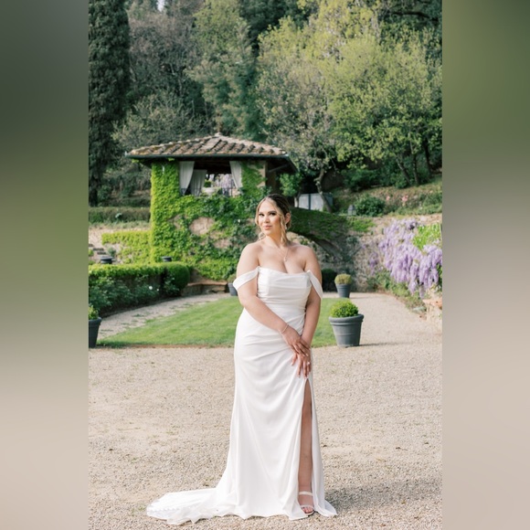 AZAZIE MOONLIGHT WEDDING DRESS - Picture 5 of 6